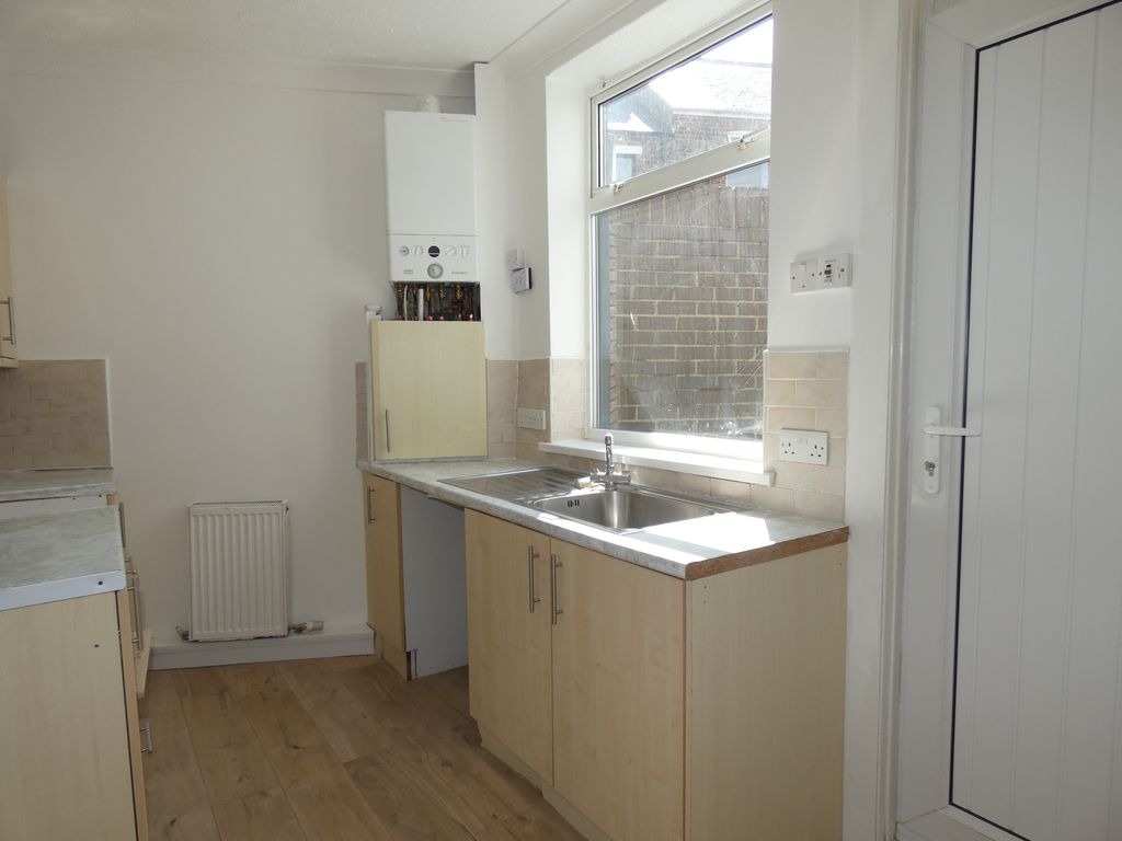 Kitchen- click for photo gallery